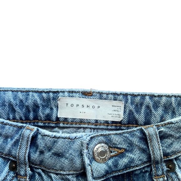 Topshop Mom Jeans Torn Knee Size W26/L30 - Picture 6 of 9